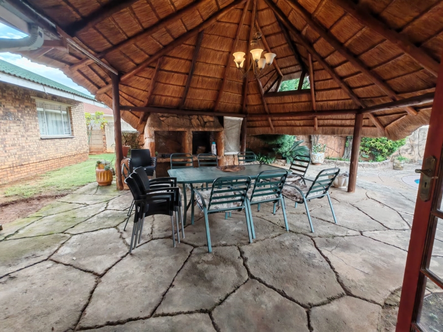 4 Bedroom Property for Sale in Vaalpark Free State